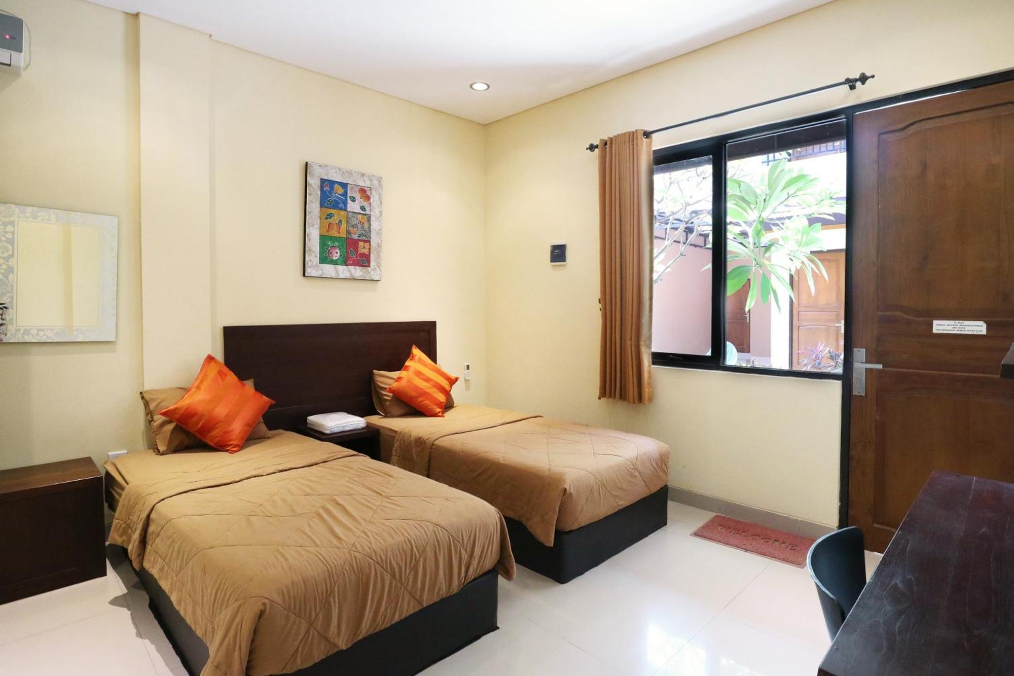 Hotel Dee Mansion Denpasar Exterior foto