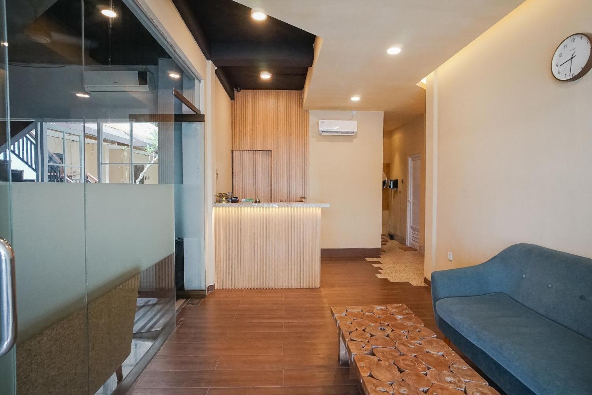 Hotel Dee Mansion Denpasar Exterior foto